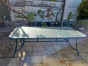 Free: Glass and Aluminium outdoor table