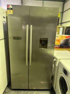 HISENSE 624 litres fridge freezer