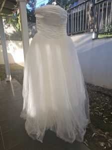 Wedding dress Brand new 