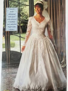 Stunning classic traditional wedding gown