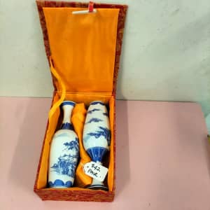Vintage pair of traditiona Oriental Blue and White vases.