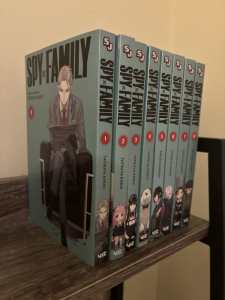 Spy x family volumes 1-8 (SOLD)