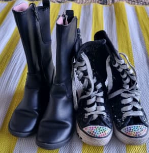Little Girls Size 9 boots 