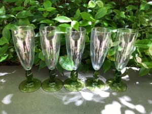 Champagne glasses with green crystal stems - Italy