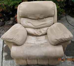 FAUX SUEDE RECLINER CHAIR