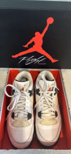 Collectible Air Jordan 4 Retro “Flight” sneakers 10.5