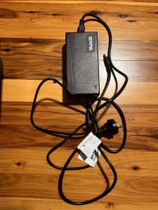 Charger - AC/DC power supply for electric scooter