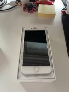 iPhone 7 -32 GB Silver