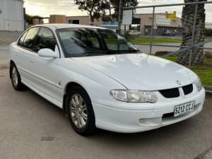 2001 Holden Commodore VX Lumina White 4 Speed Automatic Sedan