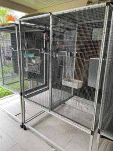 2 Bay Suspended Aviaries