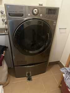 LG 15kg front load washer / dryer and 2.5kg mini wash draw