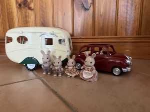Sylvanian family car and caravan