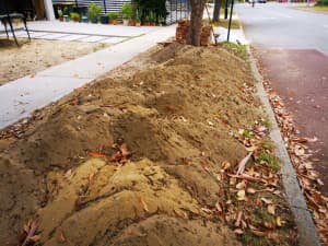 Free garden soil (Subiaco) on road side-easy load