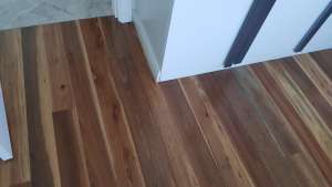 Prefinished solid Woodden floor Spotted Gum top quality