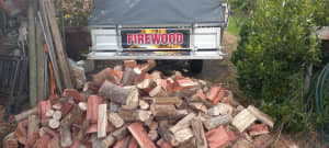 RED GUM/BLUE GUM MIXED SPLIT FIREWOOD, PICK-UP or DELIVERY NEGOTIABLE