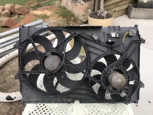 VX Commodore Thermo Fans