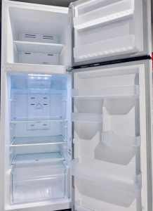 Hisense fridge freezer 350L great condition/ FREE DELIVERY