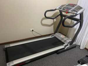 Full size treadmill good working condition