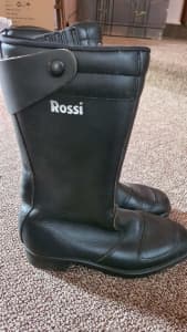 Rossiter motor bike boots size 5 Male 