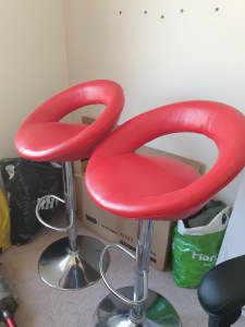2 Red bar chair