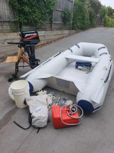 Inflatable mercury boat