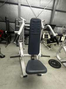 Nautilus XPload shoulder press gym machine weightlifting bodybuilding