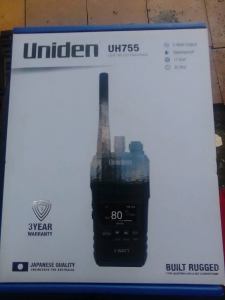 UNIDEN UHF HANDHELD 80 CH