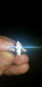 Ladies Diamond Ring 18ct Yellow Gold Preowned Value Certificate $7600