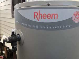 Rheem 160L electric water heater