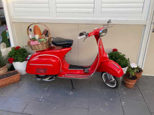 Wanted: WANTED 1960s to 1970s Vespa or Lambretta for garden display