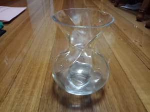 Glass vase with swirled design