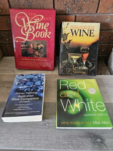 Books for wine making like new condition 