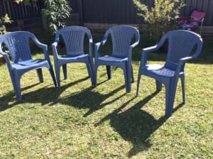 Set of 4 outdoor grey chairs