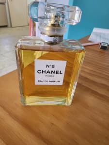Chanel number 5 perfume
