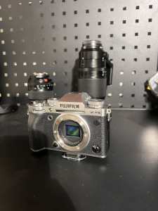 NEW Fujifilm XT5 Camera Body