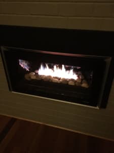 Heat n Glo Cosmo i30 gas insert fireplace