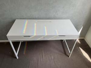 IKEA white desk good condition