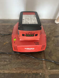 Hilti 5ah Battery & Rapid Charger