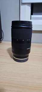 Tamron 28-75mm f2.8 lens (Sony E mount)