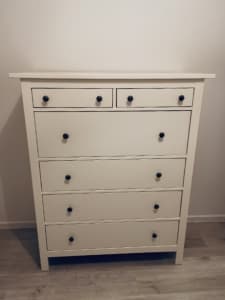 IKEA Hemnes chest of drawers / tallboy