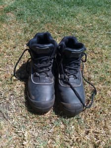 Safety jogger work boots 