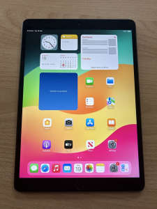 Apple iPad Air 3rd Gen WiFi Cellular 64GB Silver Model MV0D2X/A
