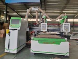 1325 CNC Router with Auto Tool Changer