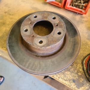 Front disk rotor for Holden VS Commodore
