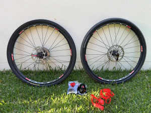 MTB Wheel set DT Swiss X1800
