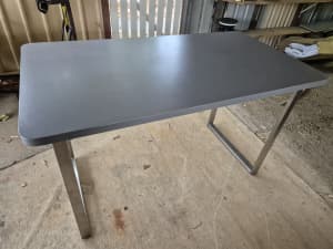 Bar height table