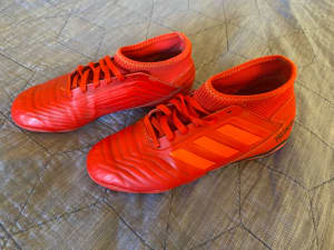 Soccer Boots Adidas Predator US 3