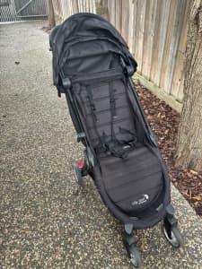 Baby jogger outlet summit x3 gumtree