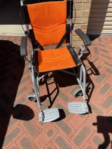 Fold up light weight Wheelchair