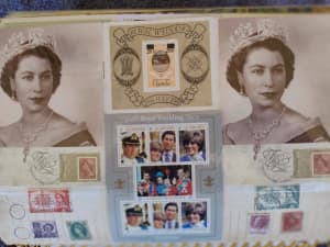 FIRST DAY COVERS & PRESENTATION PACKS OF AUSTRALIAN & PNG STAMP ALBUM